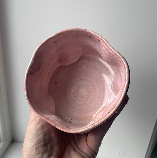 Stor lyserød kop